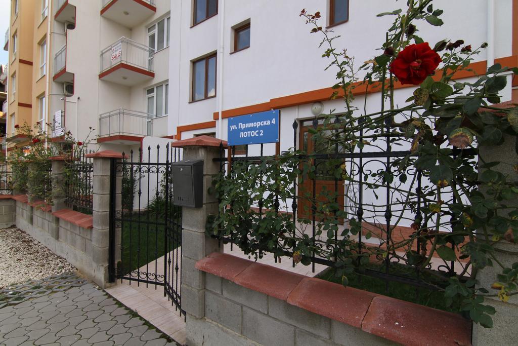 Apartments In Lotos Complex Кранево Экстерьер фото